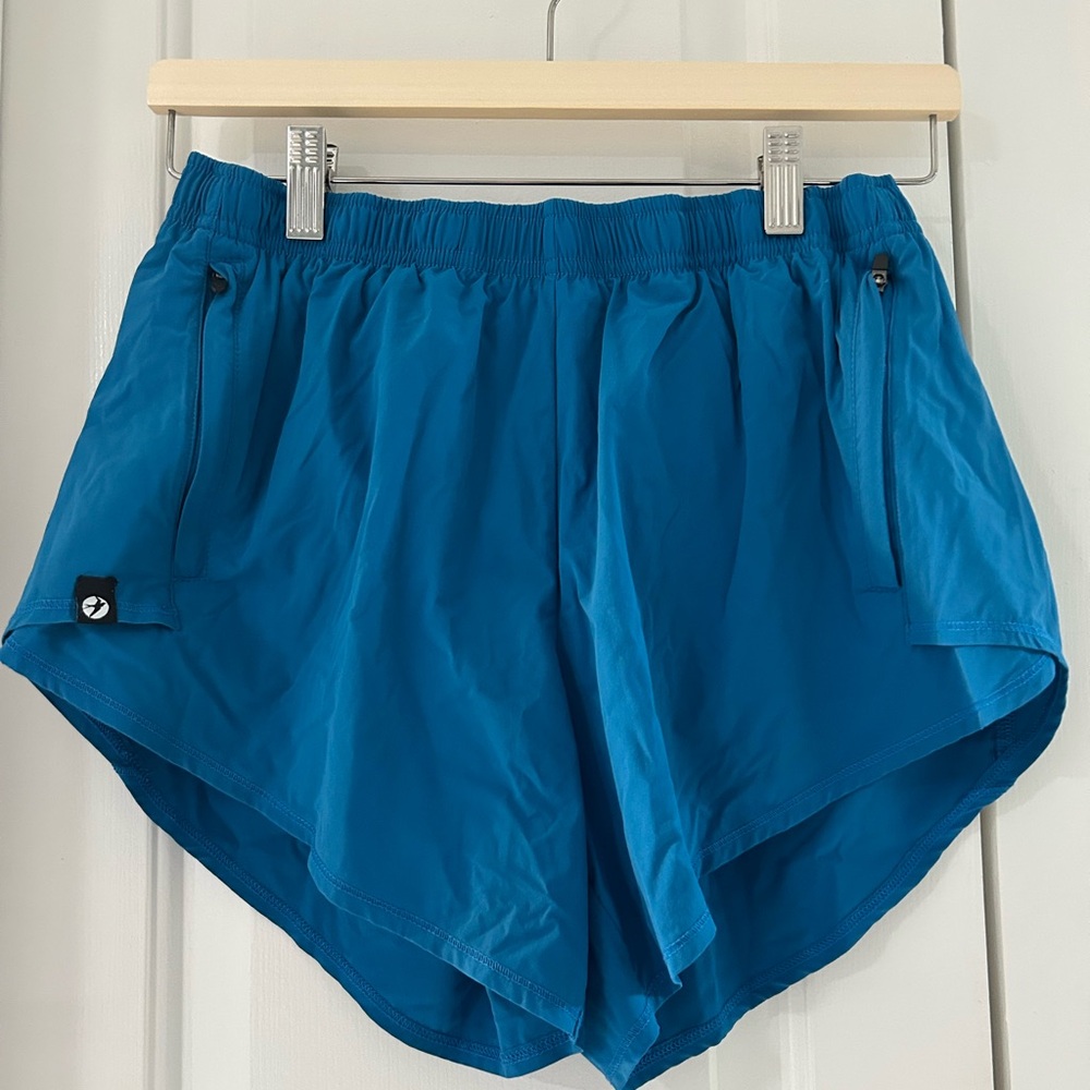 Oiselle Flyout shorts